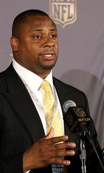 NFL Legends Community offers ex-players valuable resources